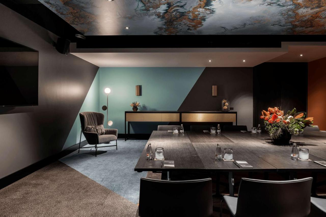 Hotel Qt Perth Exteriér fotografie The meeting room